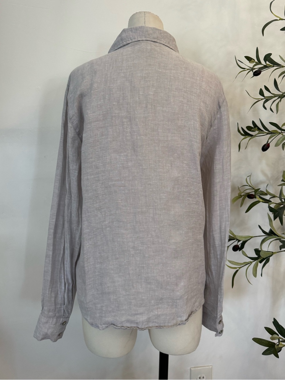 Joie 100% Linen Button-Up Shirt Medium Beige Taupe Long Sleeve Collared Blouse - Picture 3 of 7